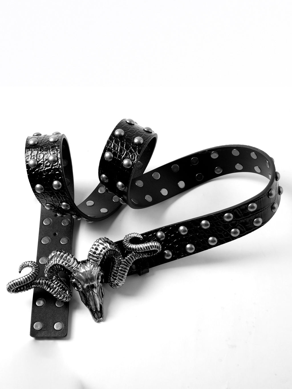 Skull‑Goat‑Head Studded Stone‑Textured Belt