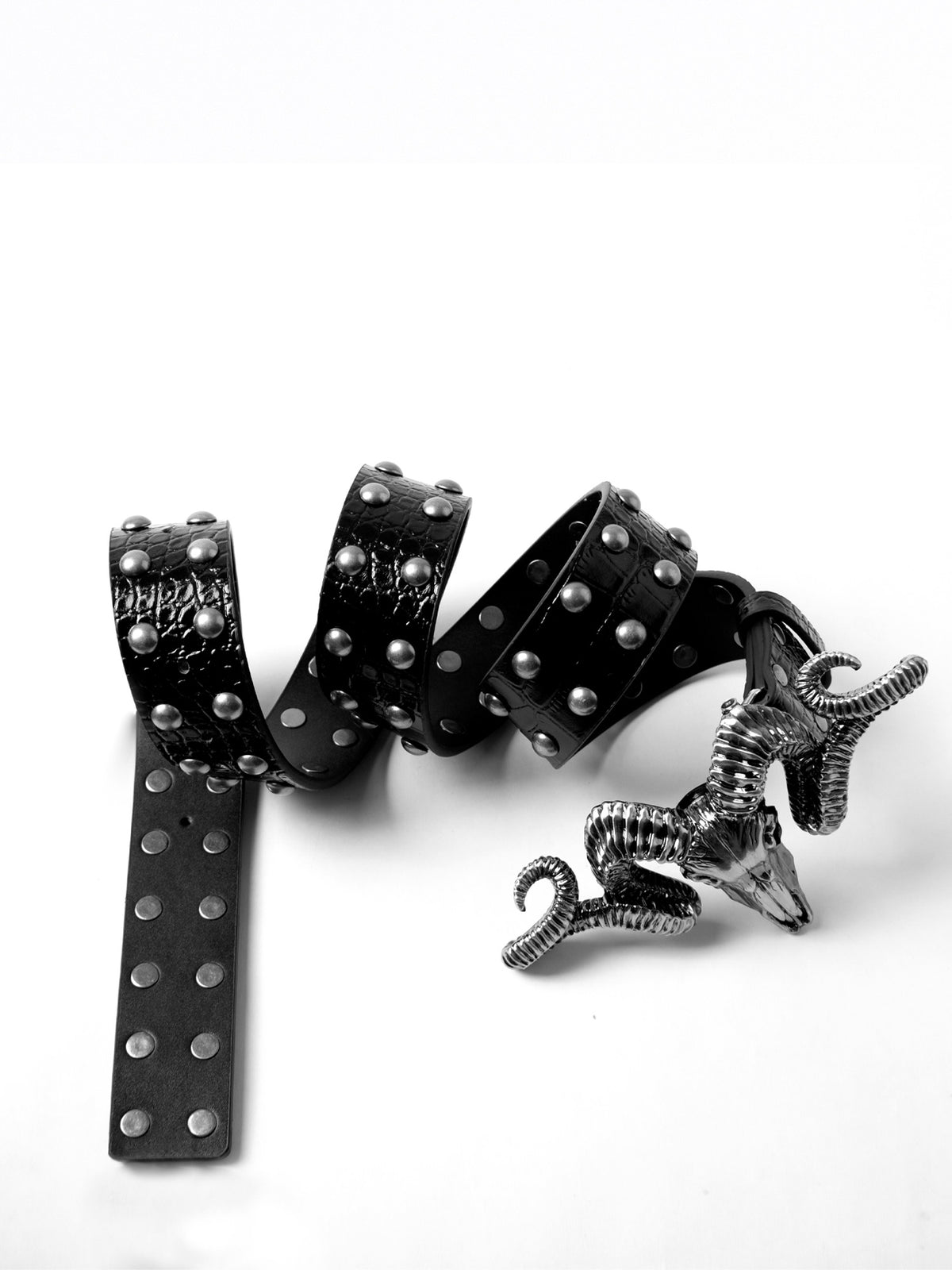 Skull‑Goat‑Head Studded Stone‑Textured Belt